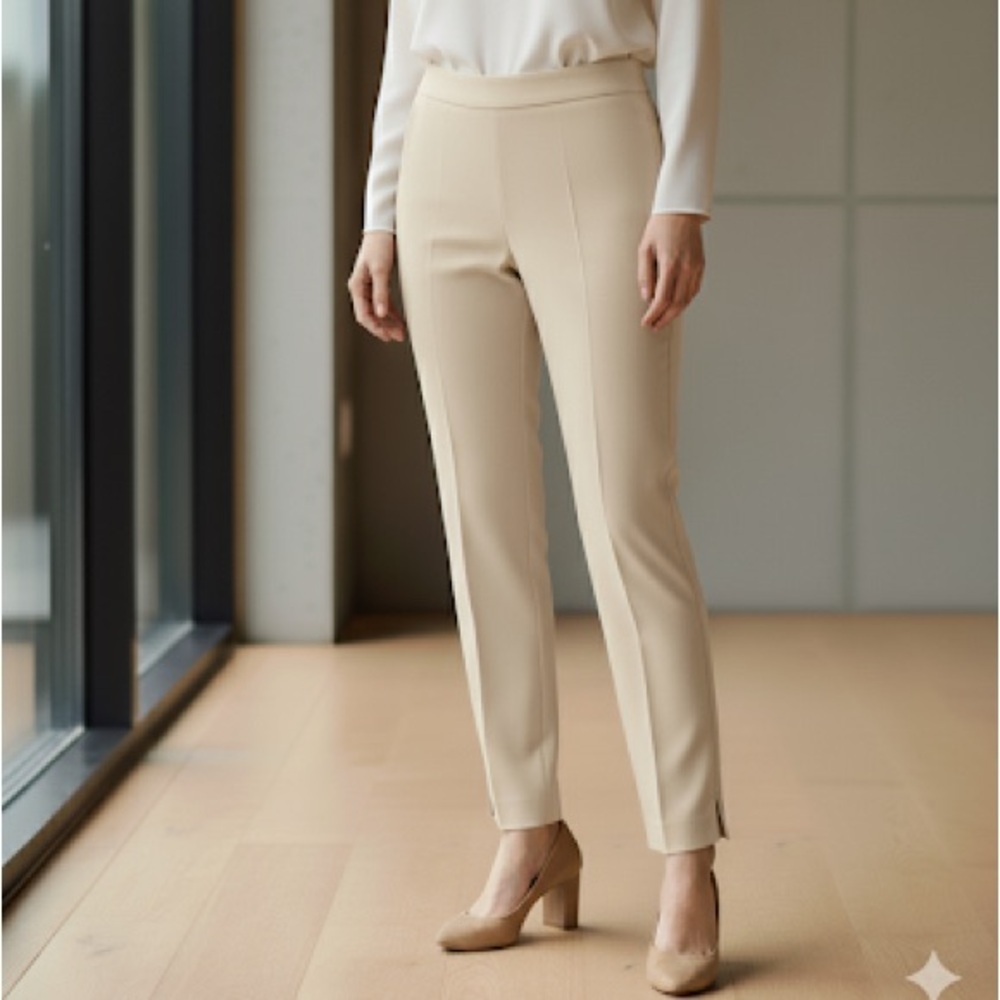 Brunello Cucinelli
Cotton Slim-Fit Cropped Pants